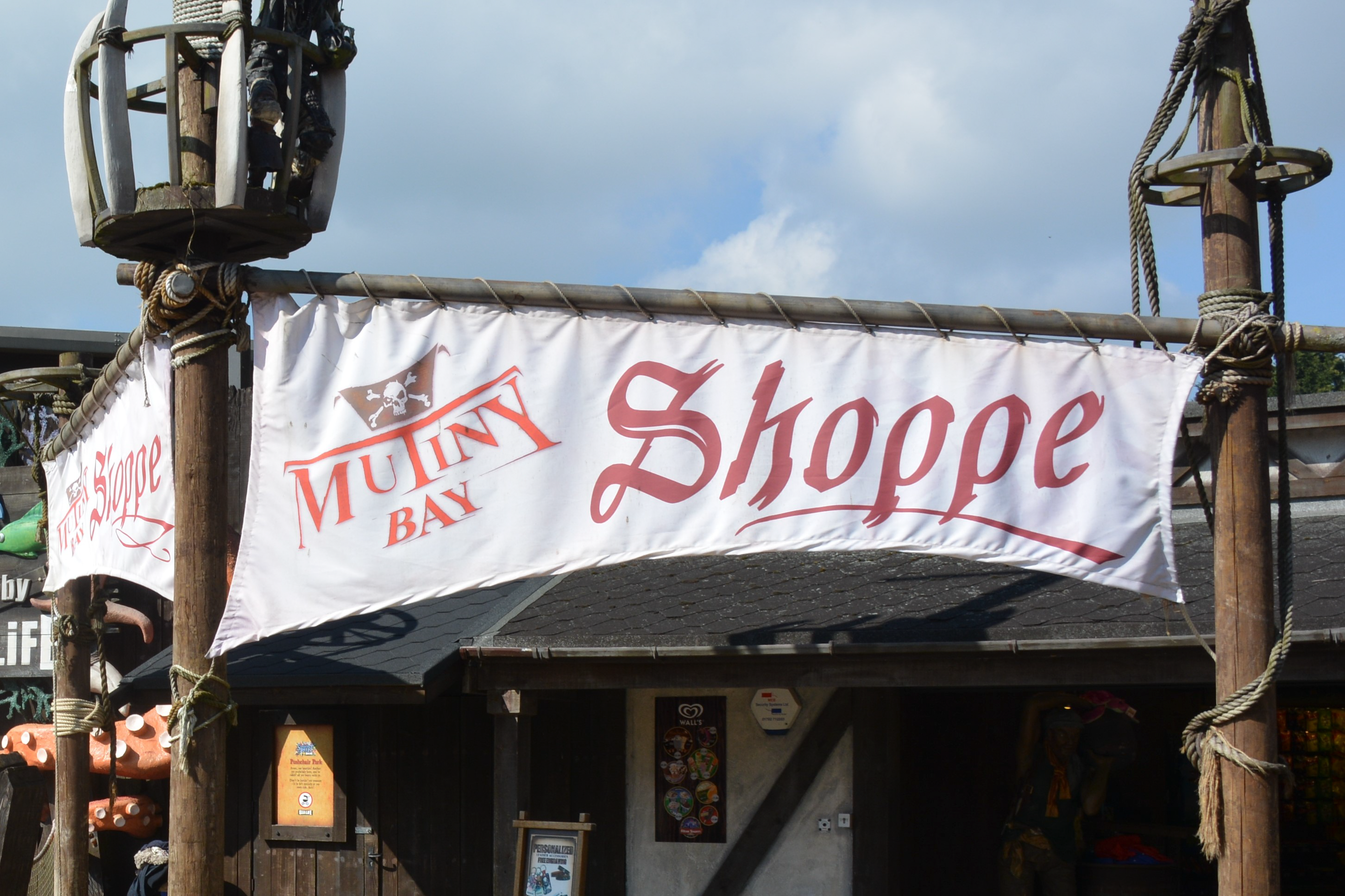 Mutiny Bay Shoppe (1)
