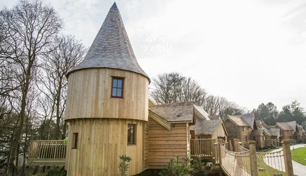 Luxury Treehouses Exterior 2