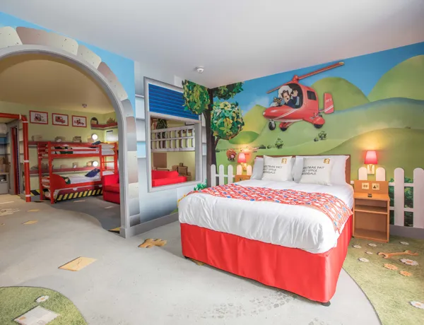 Postman pat suite Bed