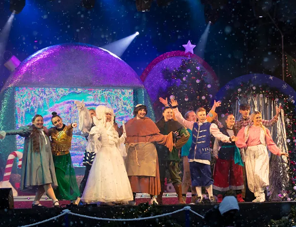 Pantomime (1)