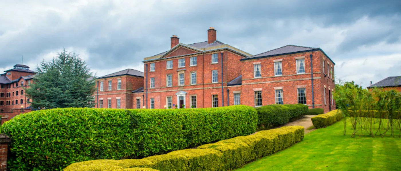 Best Western Moat House Hotel Grounds
