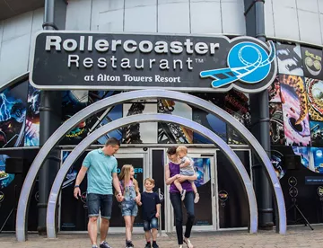 Rollercoaster restaurant Exterior Family