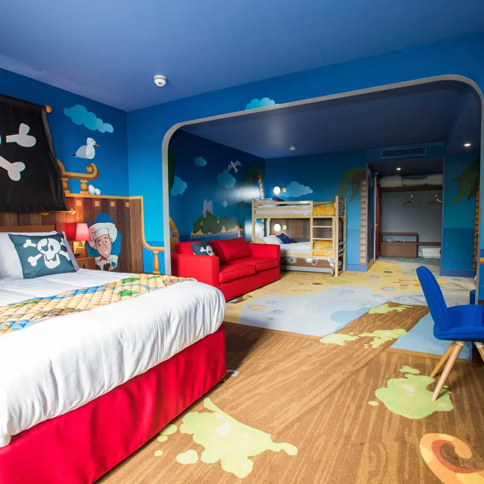 Top Family Hotels Near Theme Parks Top Family Hotels Near Theme Parks
