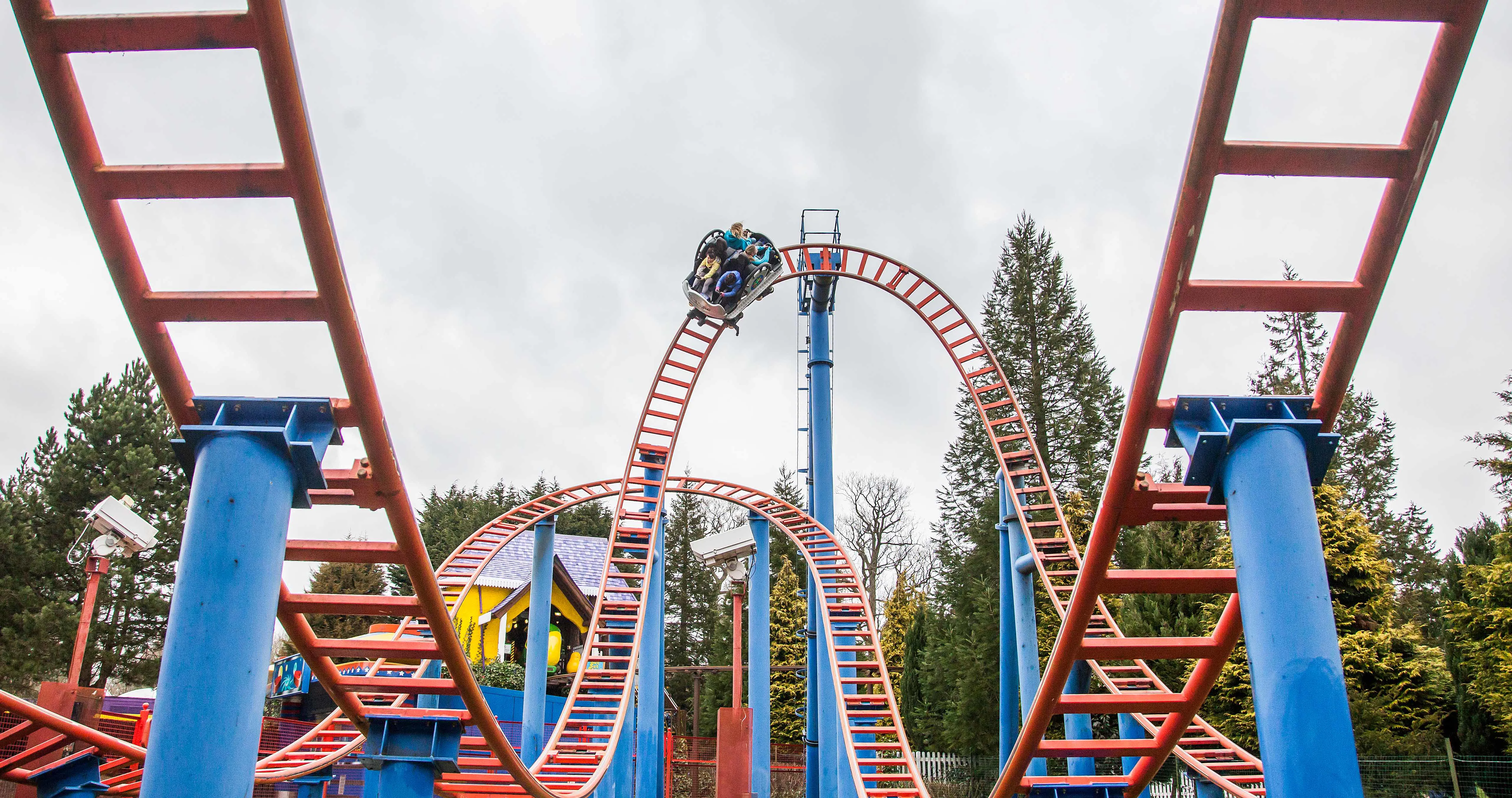 best time to visit alton towers