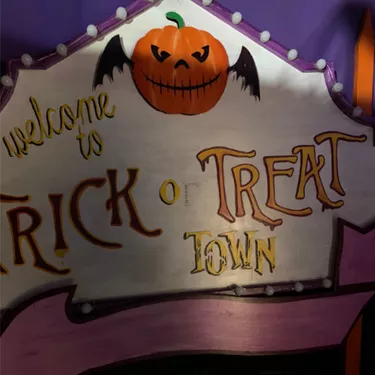 Trick O Treat Town Sign