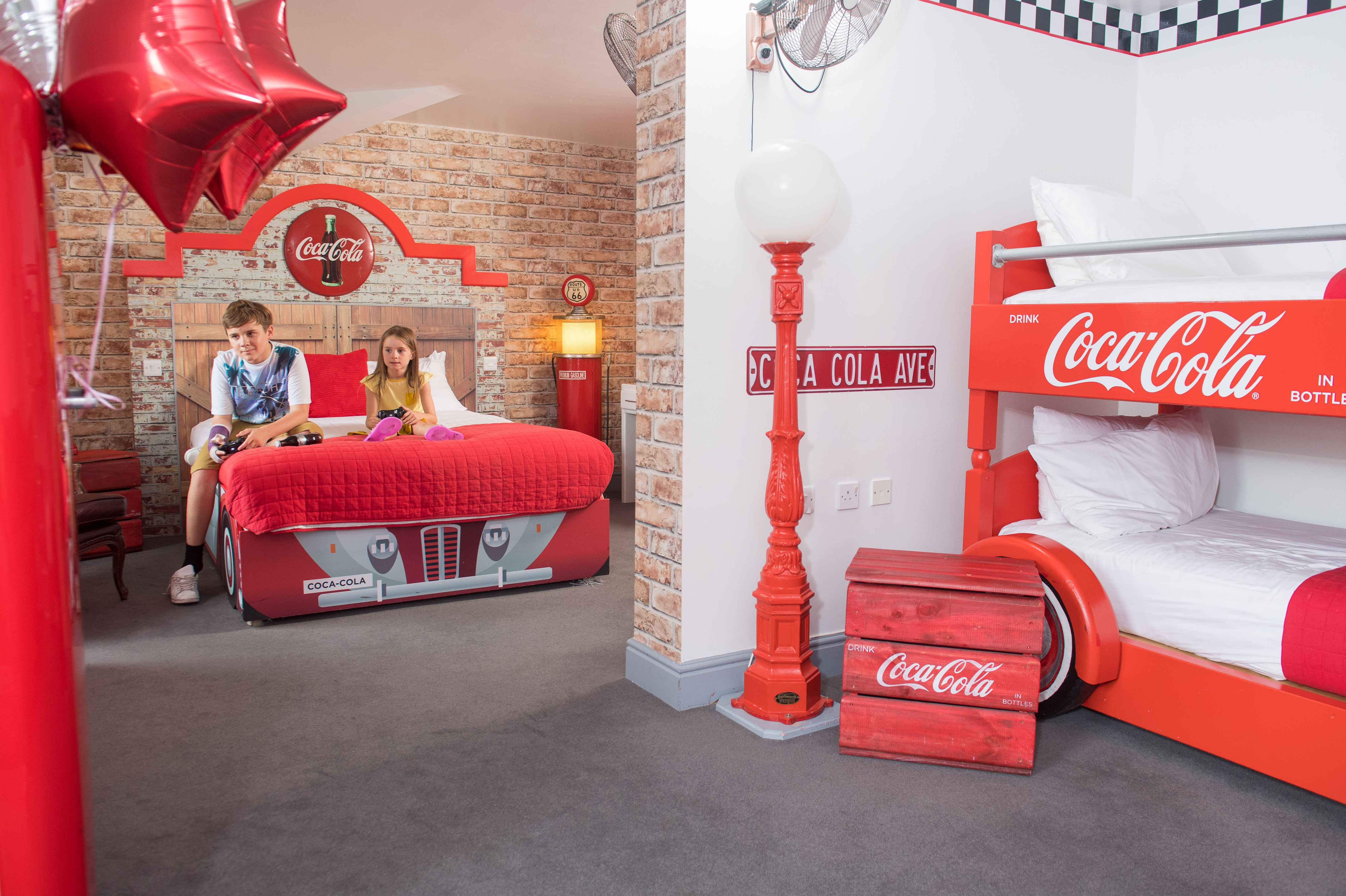 Cocacola Bedroom - with children
