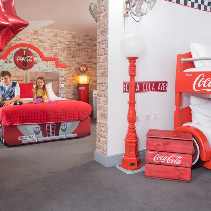 Cocacola Bedroom - with children