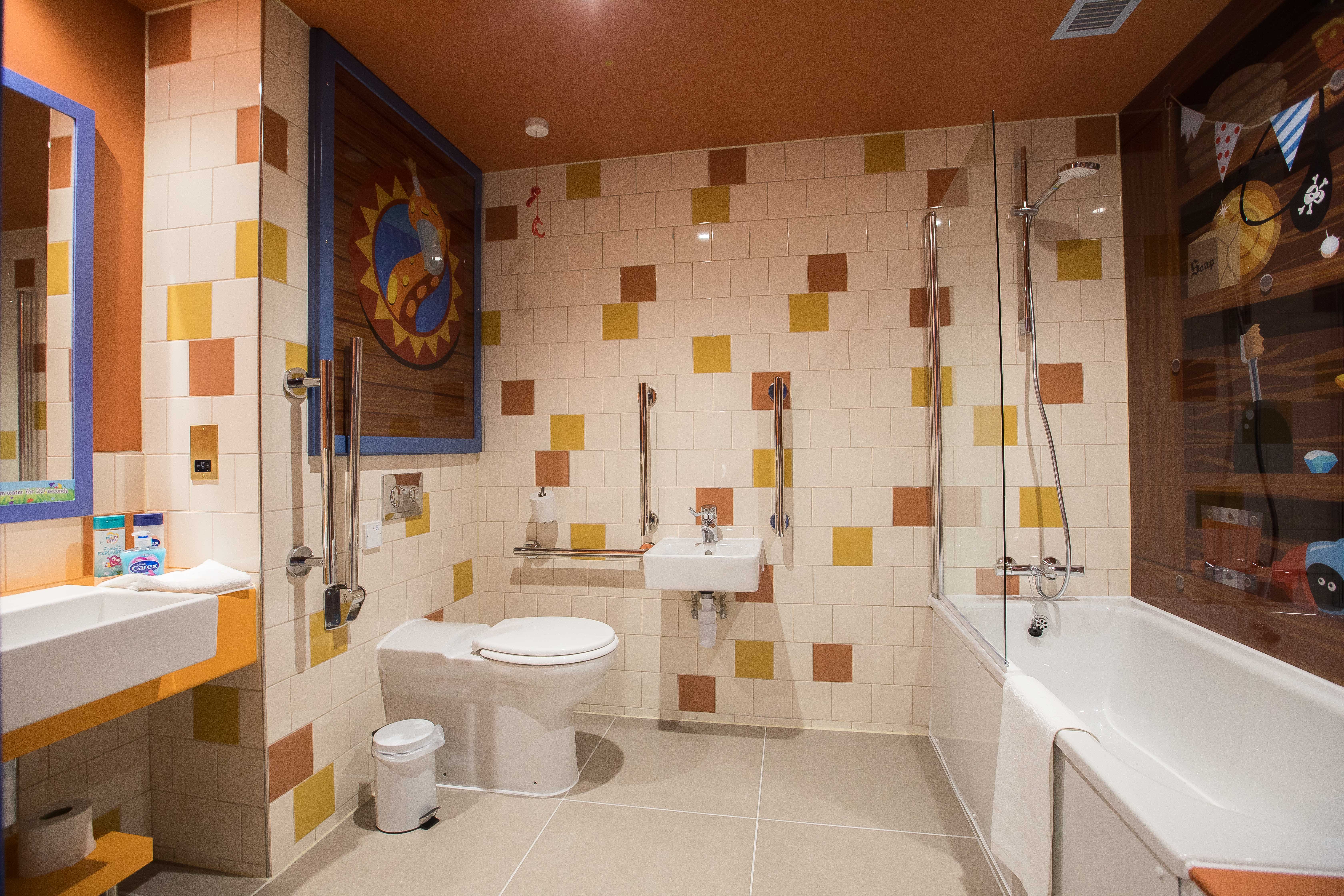 Swashbuckle suite Bathroom